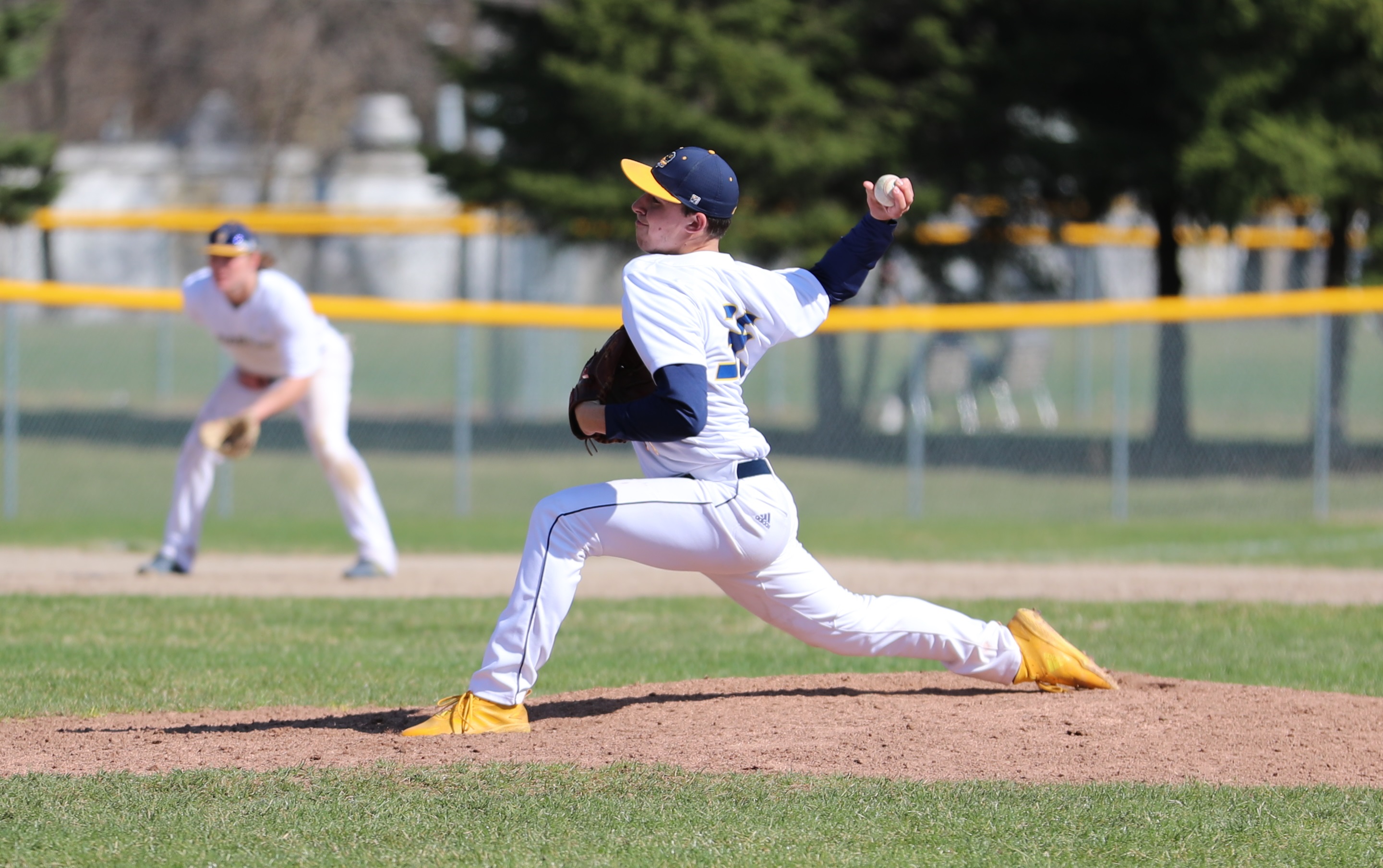 Former Raider Logan Campbell signs with Minnesota Twins, says GRCC